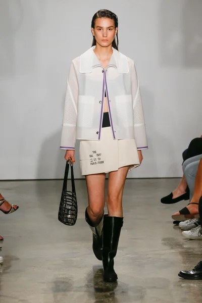 Look 12